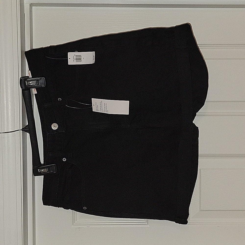 Old Navy High-Waisted OG Jean Shorts -- 5-inch inseam
